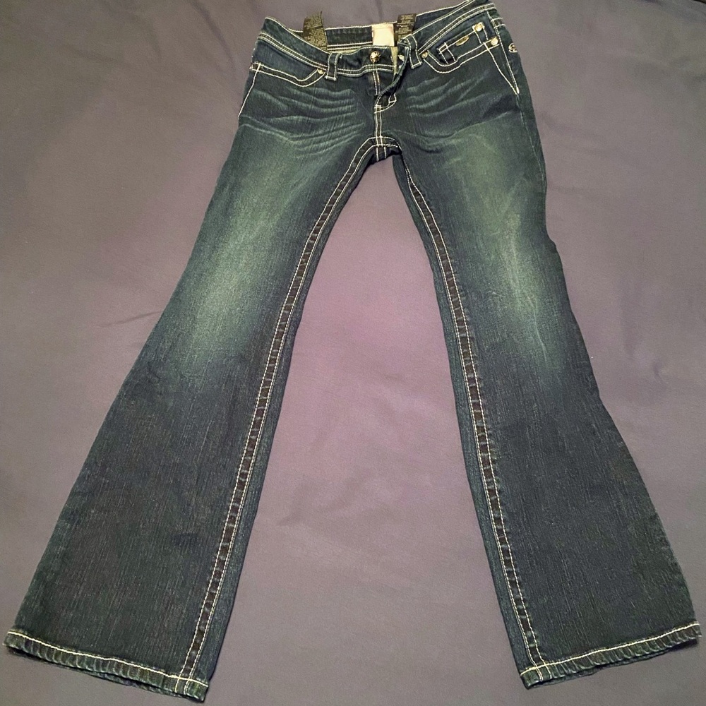 Women's Harley Davidson Jeans with Embroidered Design size 8 bootleg low rise